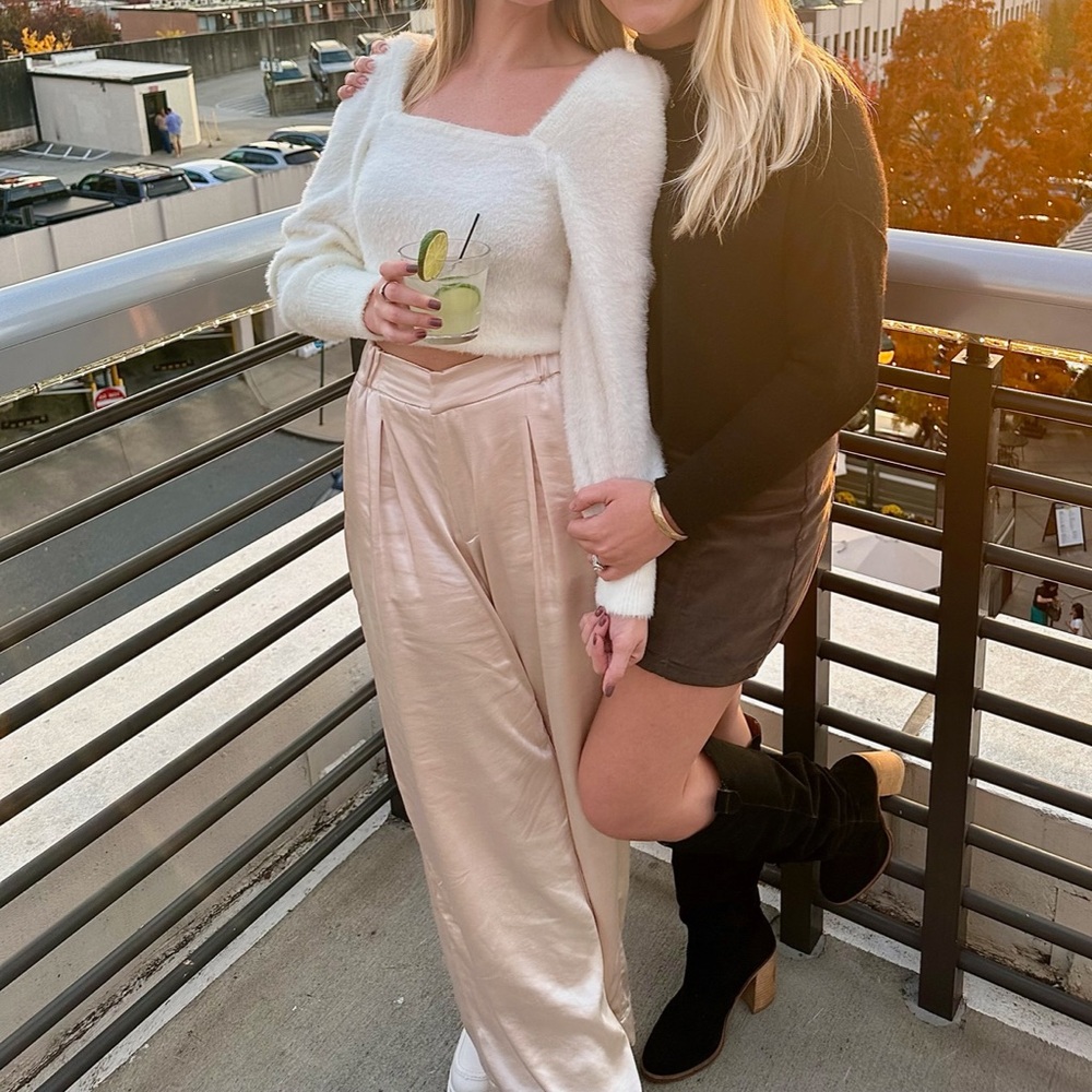 Flare pants - Picture 2 of 9